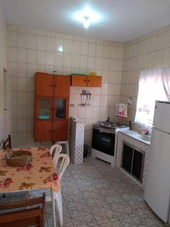 Komfortables und luftiges Haus in Mongaguá Ideal für Familien mit flexiblen Zeiten in Mongaguá, Baixada Santista