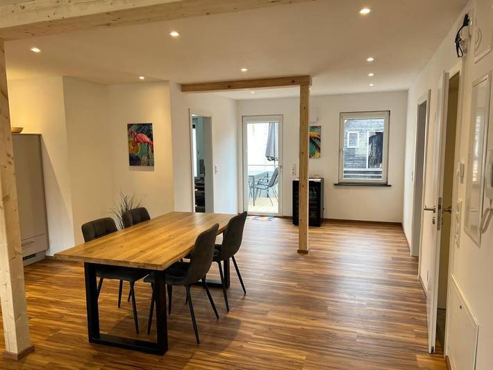 Ferienwohnung für 5 Personen, mit Balkon und Terrasse