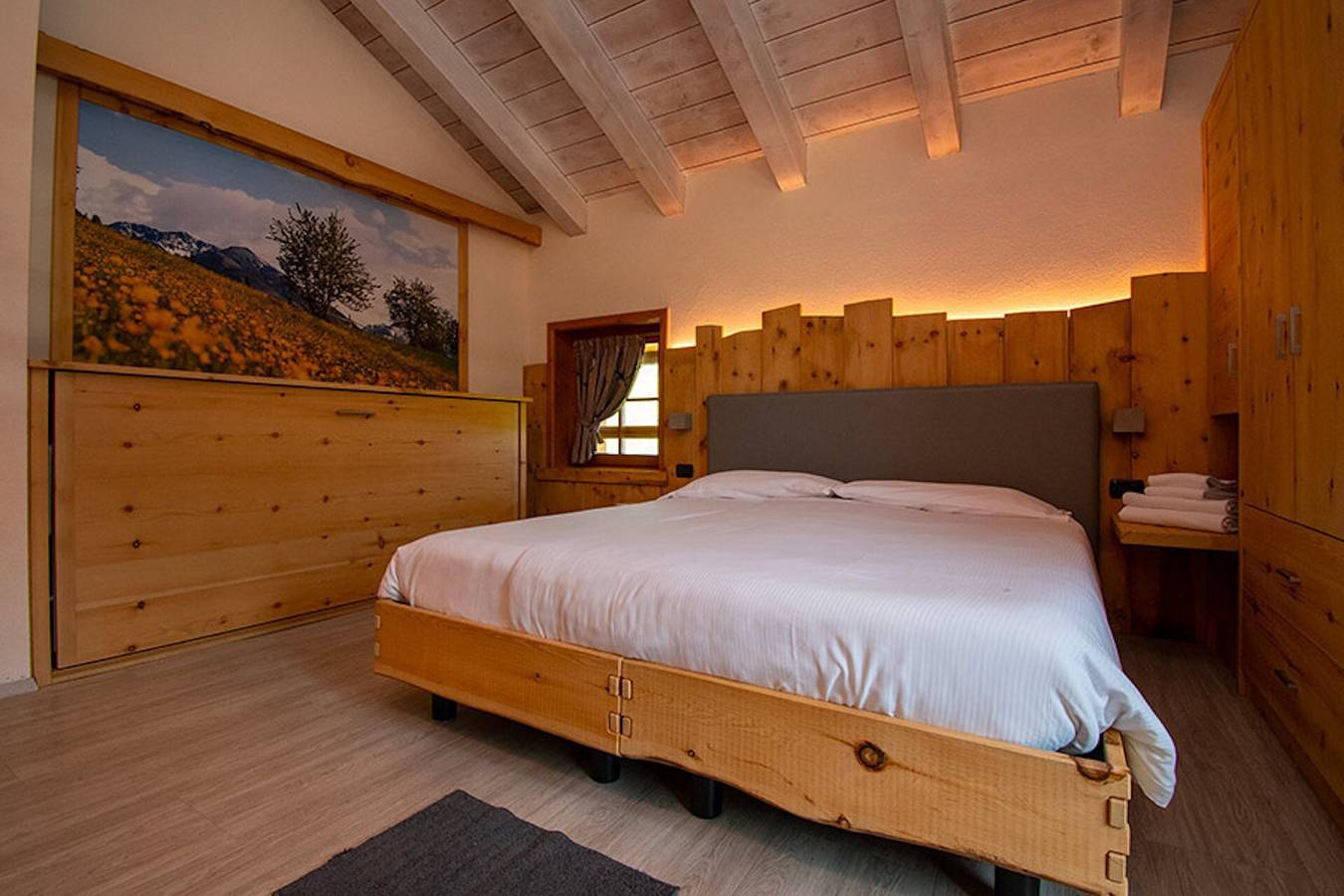 Appartement entier, Appartement 'Chalet Galli Trilocale' avec vue montagne, jardin commun et Wi-Fi in Livigno (Town), Livigno