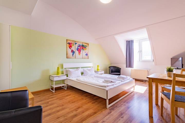 Stayinn Freiburg - Standard Twinbed-Zimmer in Stühlinger (Freiburg), Freiburg