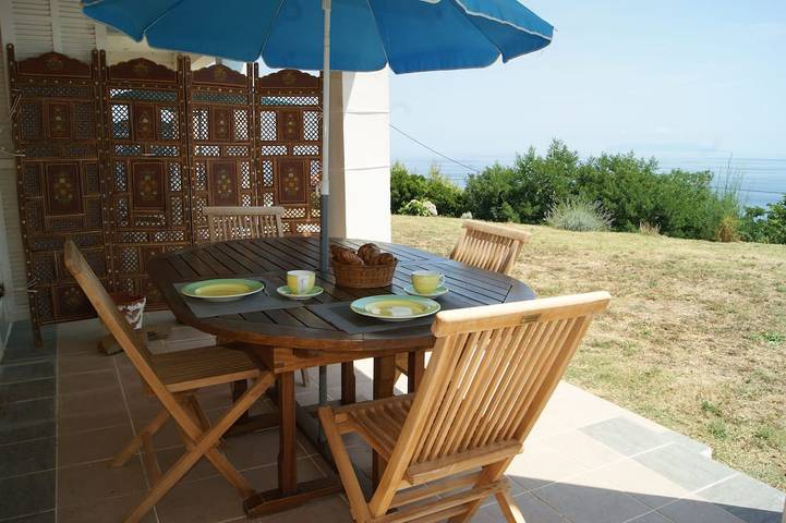Appartement de vacances pour 3 personnes, avec jardin et terrasse