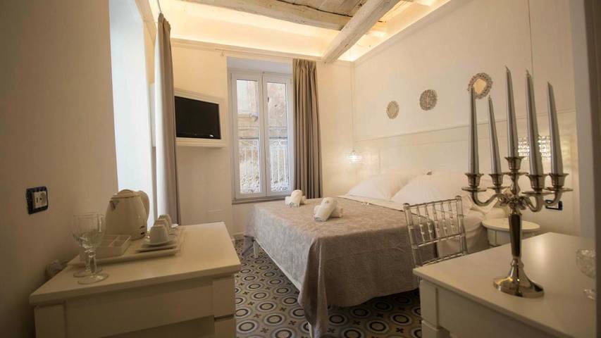 BnB für 2 Personen, mit Ausblick und Terrasse in Tropea