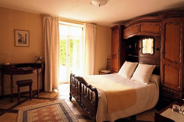 La Dame Blanche awaits you. The open view over the countryside will surprise you. in Bérig-Vintrange, Forbach und Umgebung
