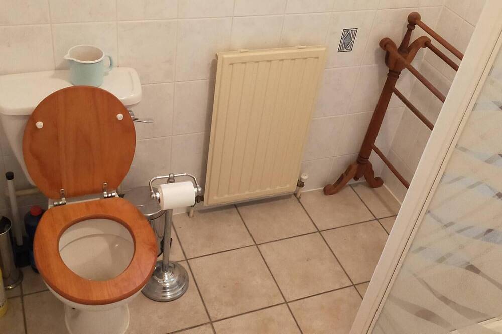 Ganze Wohnung, Exklusiv-Gartenblick-Family-Apartment-Ensuite mit Dusche in Kingussie, Highlands