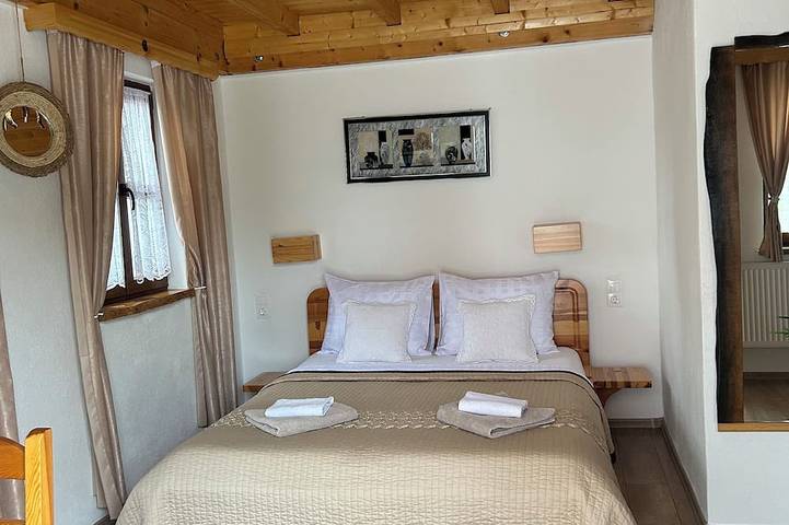 Ganze Wohnung, Charming 1-bedroom apartment with Wifi, Ac in serene Jezerce in Smoljanac, Plitvicer Seen