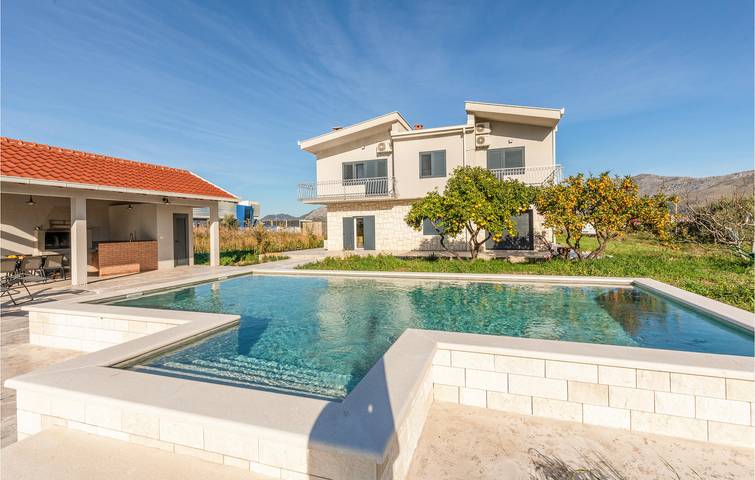Charmante 2-Zimmer-Wohnung mit Pool in der Nähe von Opuzen und Mala Neretva in Dubrovnik-Neretva