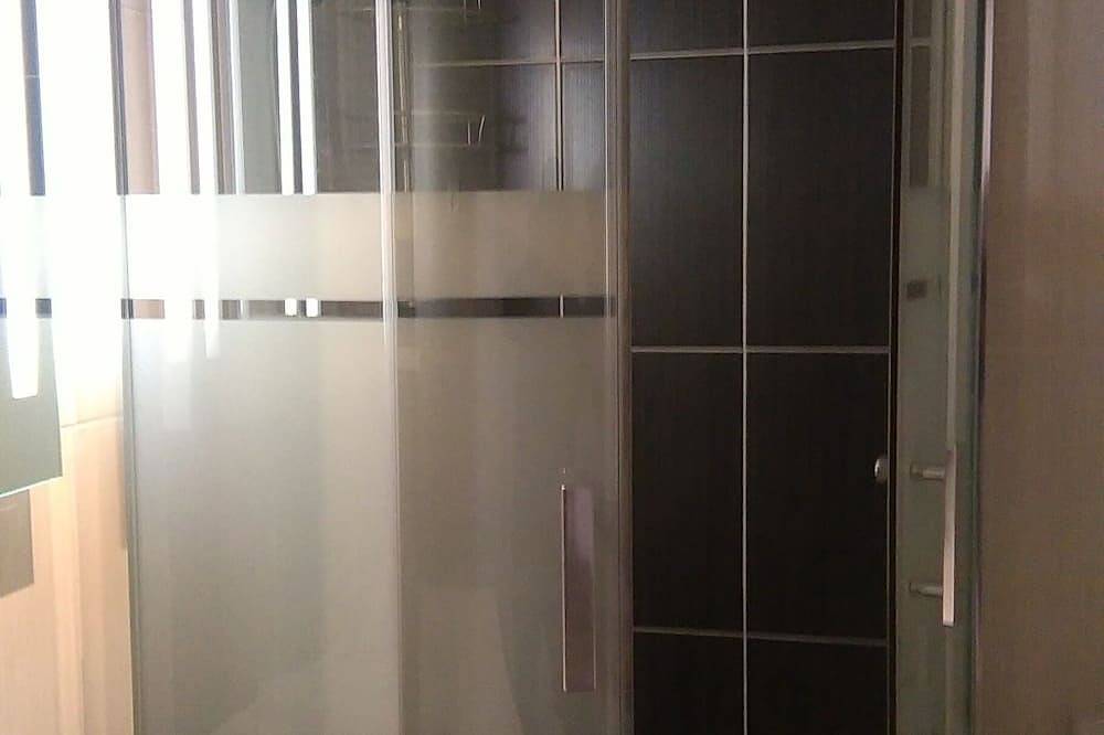 Appartement entier, A 15 minutes à pied du port de Sanary et de la plage. Résidence avec piscine in Sanary-sur-Mer, Côte méditerranéenne (France)