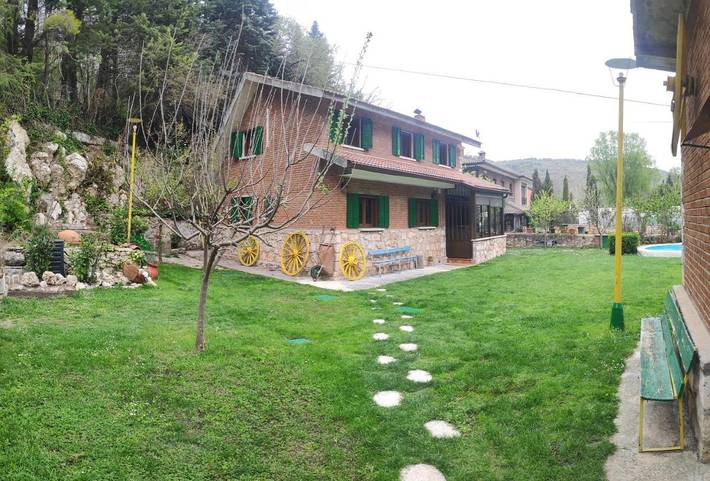 Casa de vacaciones para 8 personas, con jardín además de jacuzzi y piscina en Provincia de Guadalajara - 2