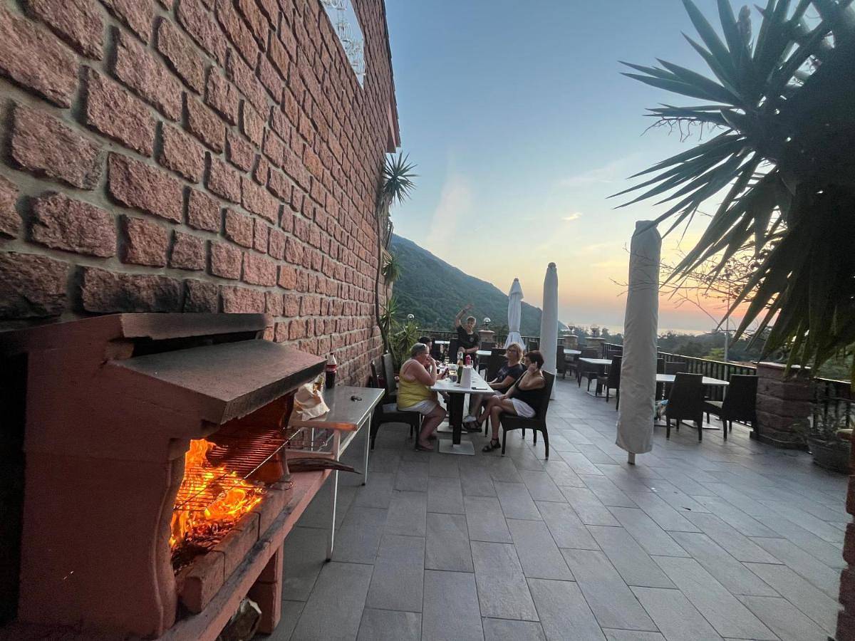 Appartement entier, T3 entre mer et montagne-Porto Ota in Porto (Corse), Ota