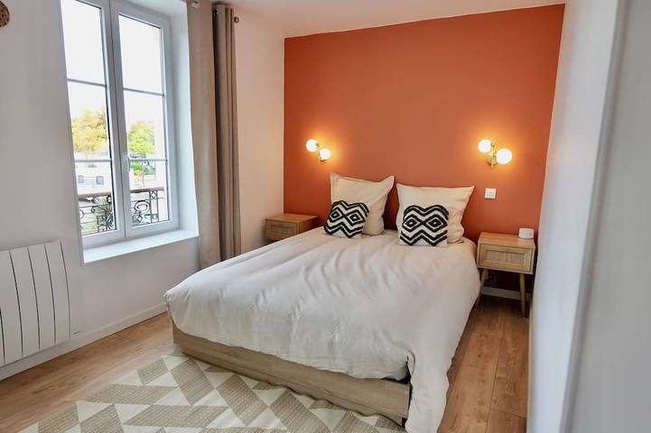 Ganze Wohnung, D-Day Suites - carentanlocation.fr: Dune - Downtown - Sleeps 4 / 2 min from the train station in Carentan les Marais, Saint-Lô und Umgebung