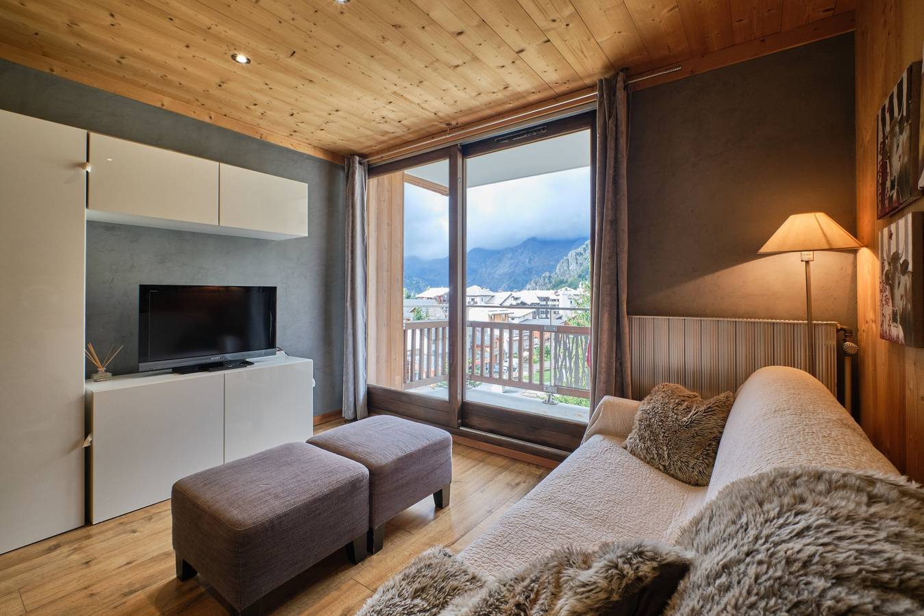 Ganze Wohnung, Ferienwohnung 'Lauvitel K5' mit Bergblick und Balkon in Vénosc, Les Deux Alpes