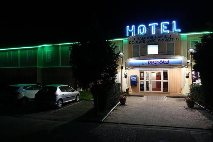 Hôtel pour 4 personnes à Eysines - 2