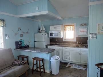 Cabin for 4 Guests in Port St. Joe, Emerald Coast, Picture 4
