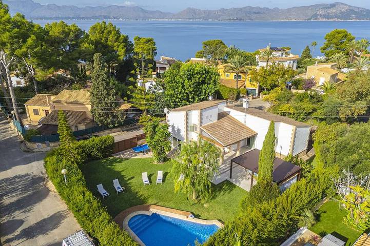 Vacation rental for 7 people, with yard and balcony in Bonaire