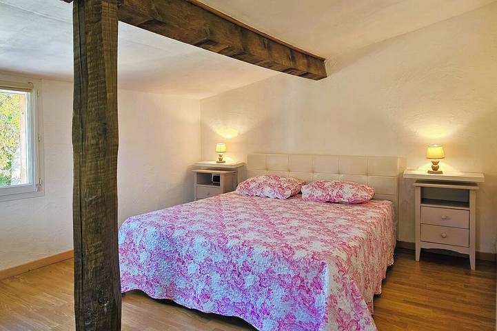 Location de vacances pour 4 personnes, avec terrasse et jardin à Saint-Maximin-la-Sainte-Baume - 4