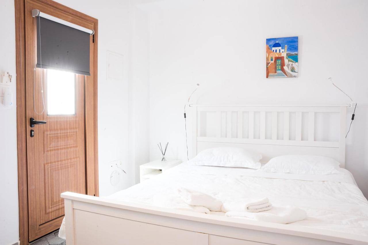 Entire apartment, One-Bedroom Apartment in Firostefani, Thera