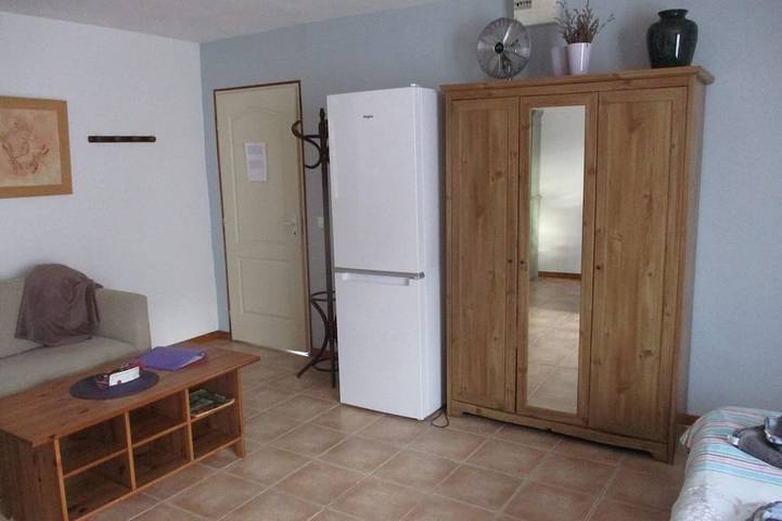 Gîte pour 4 personnes, avec piscine ainsi que terrasse et jardin à Vézac - 4