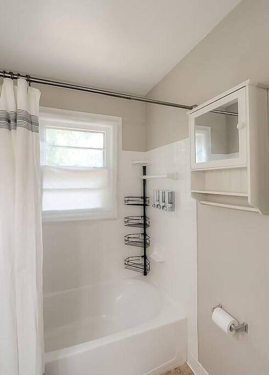 Great Location | Patio | Grill | Tempurpedic Beds in Lexington, Kentucky