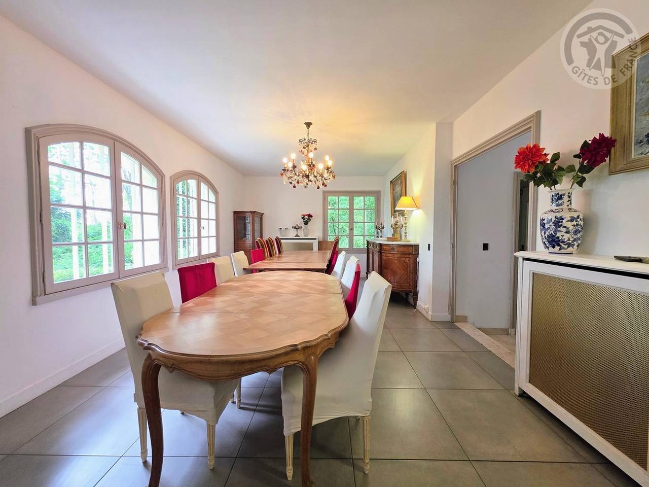 Villa spacieuse et paisible - 15 pers. in Herbeville, Yvelines
