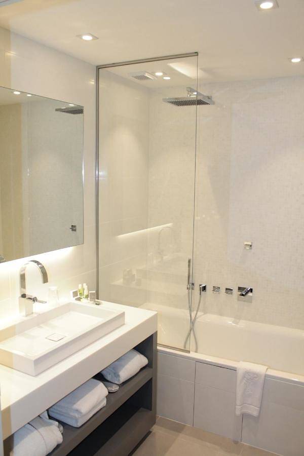 Hôtel pour 2 personnes, avec jardin ainsi que terrasse et piscine à Opio - 3