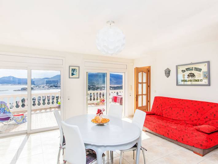 Ferienhaus für 4 Personen, mit Ausblick und Terrasse in Llanca - 3