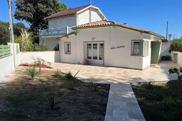 Cottage pour 4 personnes, avec terrasse et jardin dans Petite Plage Saint Trojan Les Bains