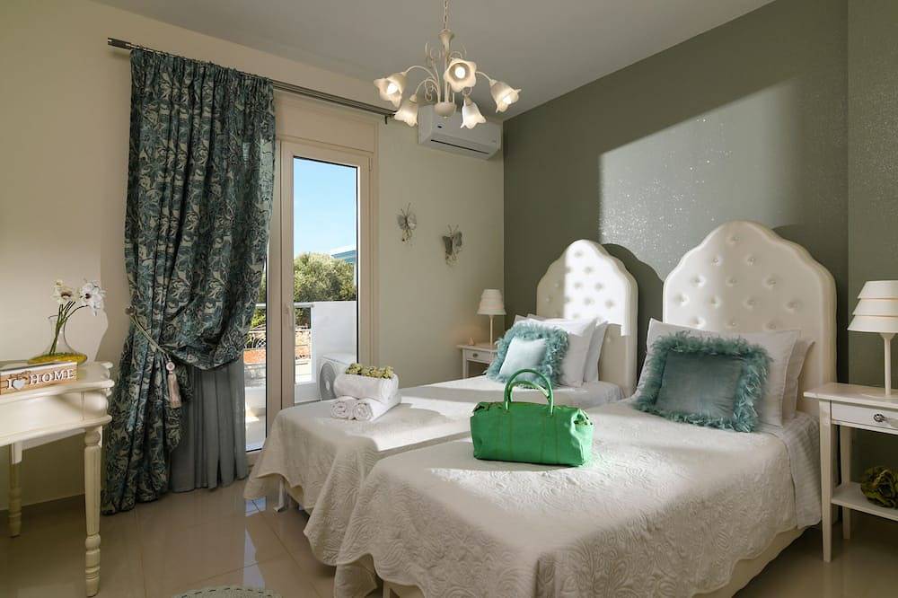Aphrodite Luxe villa met prive zwembad in Limenas Chersonisou, Iraklio-Heraklion en omgeving