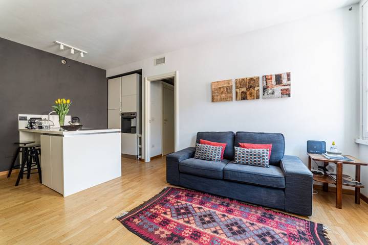 Appartamento intero, Officina7 Large Apartment in Oltretorrente (Parma), Parma