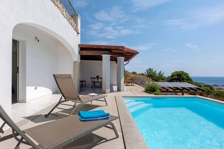 Casa vacanza per 6 persone, con Giardino a Porto Ottiolu