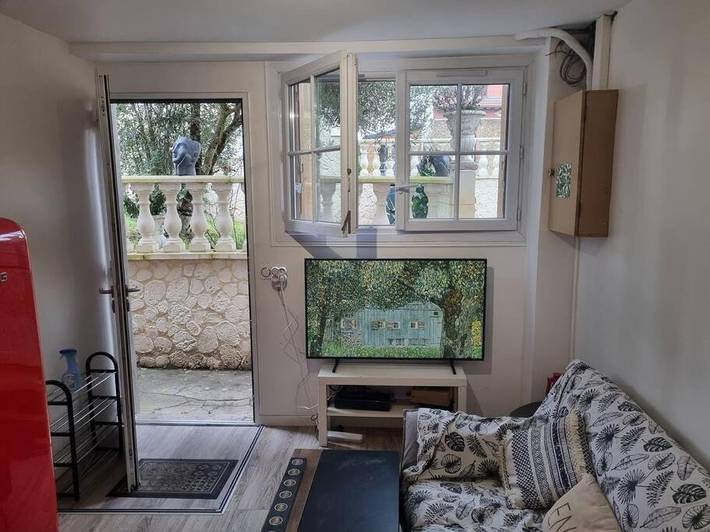 Gîte pour 6 personnes, avec vue et terrasse, animaux acceptés à Arcueil