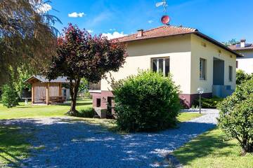 Ferienhaus für 6 Personen, mit Garten in Colico