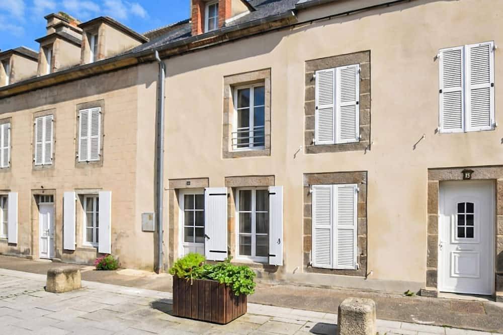 Stunning home in Saint Vaast La Hougue with Wifi in Saint-Vaast-la-Hougue, Région de Cherbourg