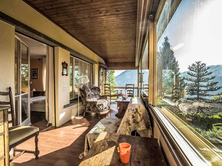 Ferienhaus für 22 Personen, mit Seeblick und Terrasse sowie Garten, mit Haustier in Lugano