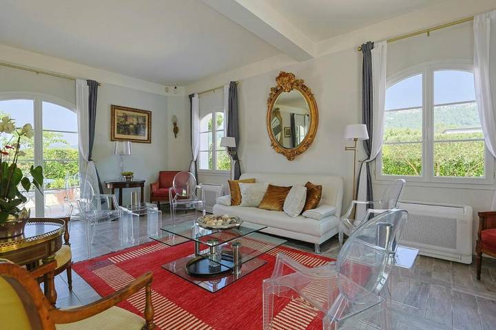 Location de vacances pour 8 personnes, avec piscine ainsi que terrasse et jardin à Fontanès - 4