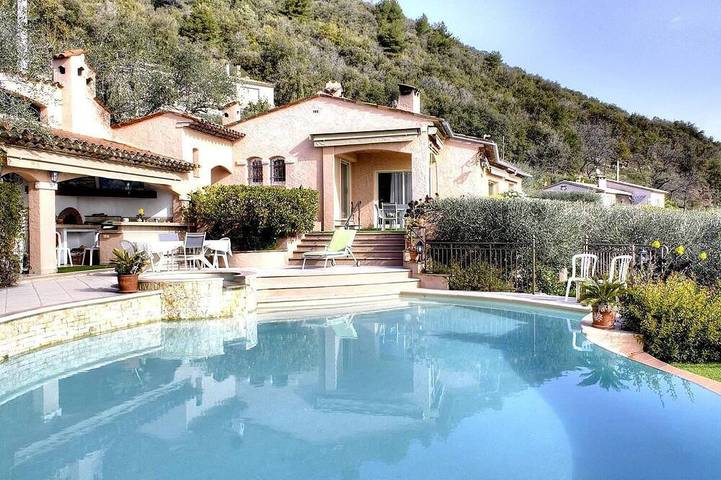 Ferienhaus für 4 Personen, mit Garten und Pool sowie Whirlpool - 1