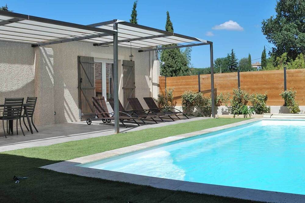 Air-conditioned detached villa with private heated pool and balneotherapy in Mirabel-aux-Baronnies, Nyons region
