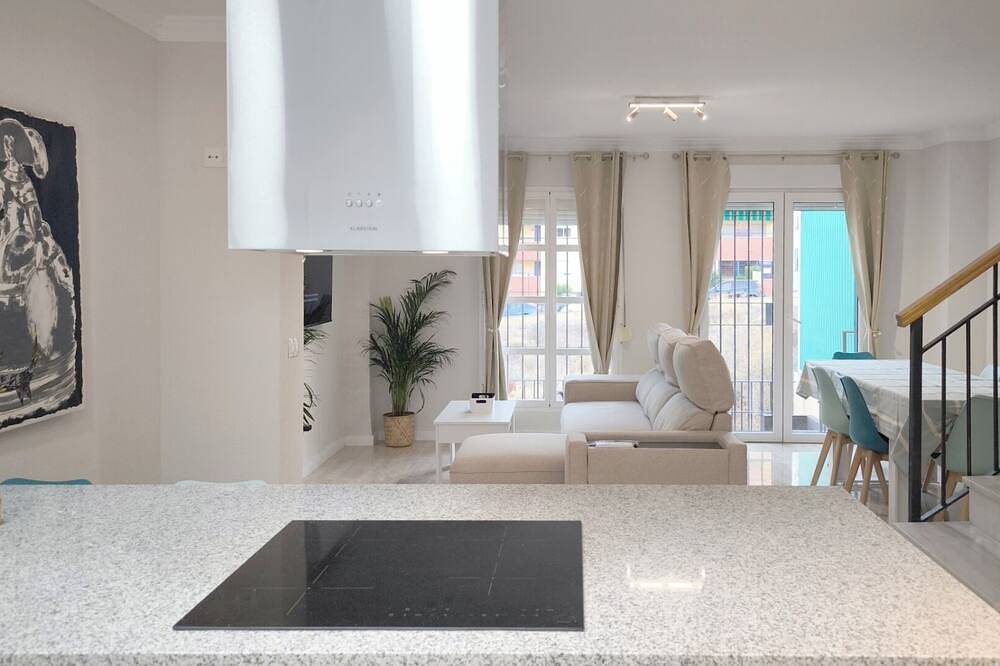Townhouse Paraiso Benajarafe Costa in Urbanizacion La Esperanza, Vélez-Málaga