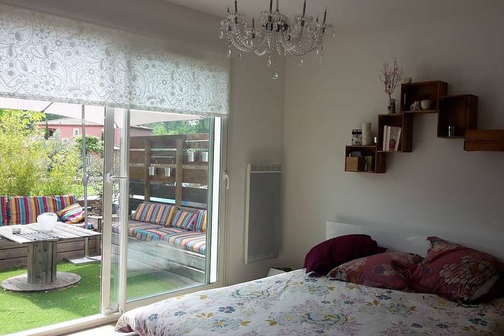 Location de vacances pour 5 personnes, avec jardin et terrasse à Méounes-lès-Montrieux - 2