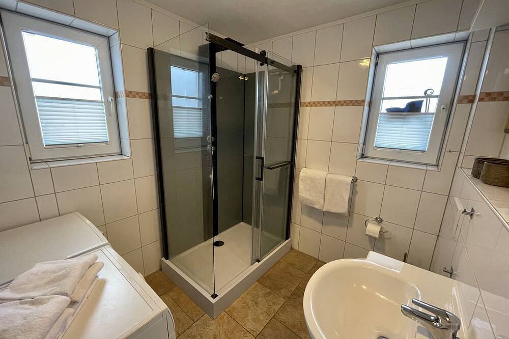 Ganze Wohnung, Jenny´s Stuv - Hochwertiges App. für 2 Pers. mit Terrasse, Stellplatz, Wlan. 1 in Westerland, Sylt (Gemeinde)