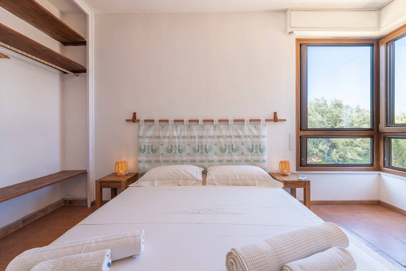 Room 'Istè' with Sea View, Private Terrace and Air Conditioning in Porto Columbu, Sarroch