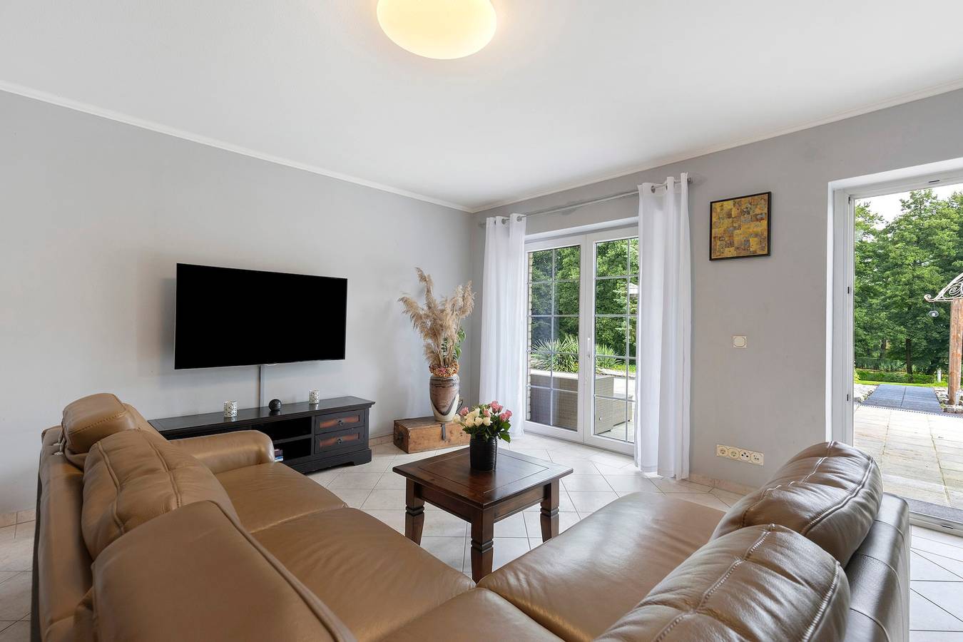 Apartamento entero, Apartamento 'Am Wasser 2' con vistas al lago, terraza compartida y wifi in Gross Lindow, Región de Oder - Spree
