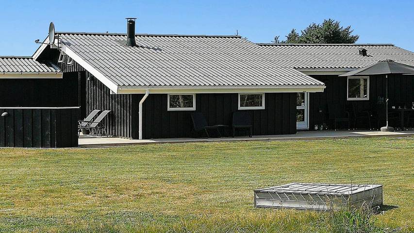Ferienhaus für 9 Personen, mit Terrasse und Sauna sowie Whirlpool, mit Haustier in Grønhøj