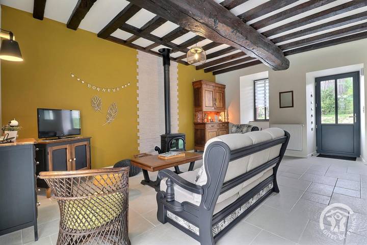 Gîte pour 8 personnes, avec terrasse et jardin dans Plan D Eau De La Cantache - 3