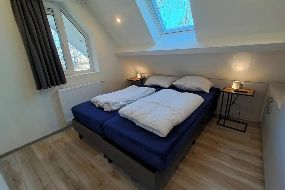 Detached villa with 4 bedrooms and 2 bathrooms in Nunspeet, Veluwe