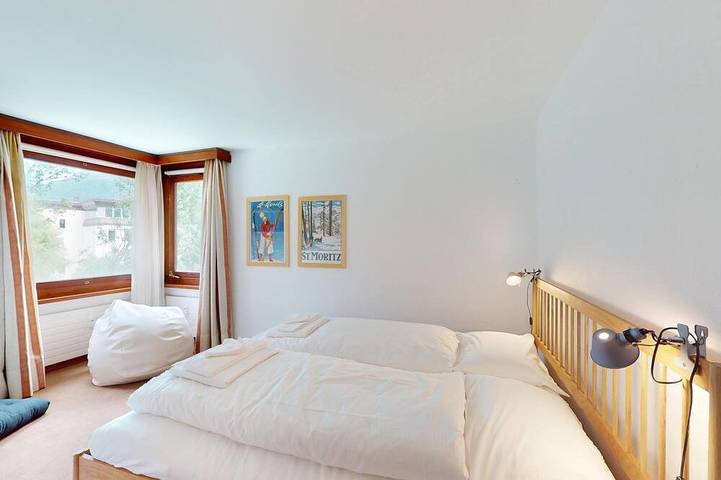 Ganze Wohnung, 2½ Zimmerwohnung mit ca. in Samedan, Sankt Moritz