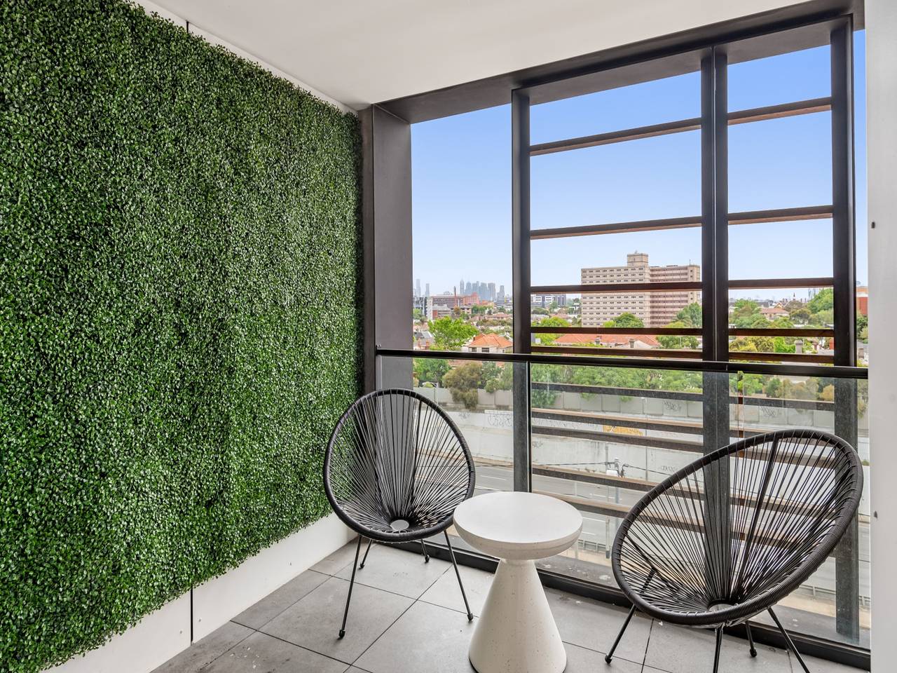 Entire apartment, Stylish & Spotless 2-Bed Apartment in St Kilda in St Kilda, Melbourne