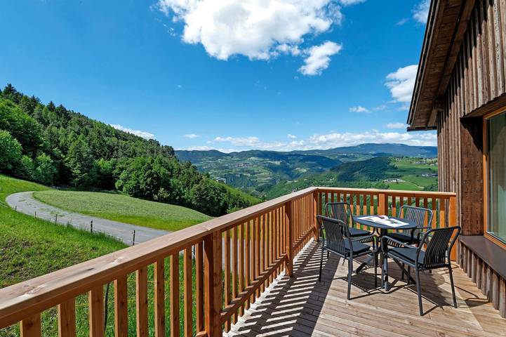 Agriturismo per 4 persone, con giardino in Val d’Ega