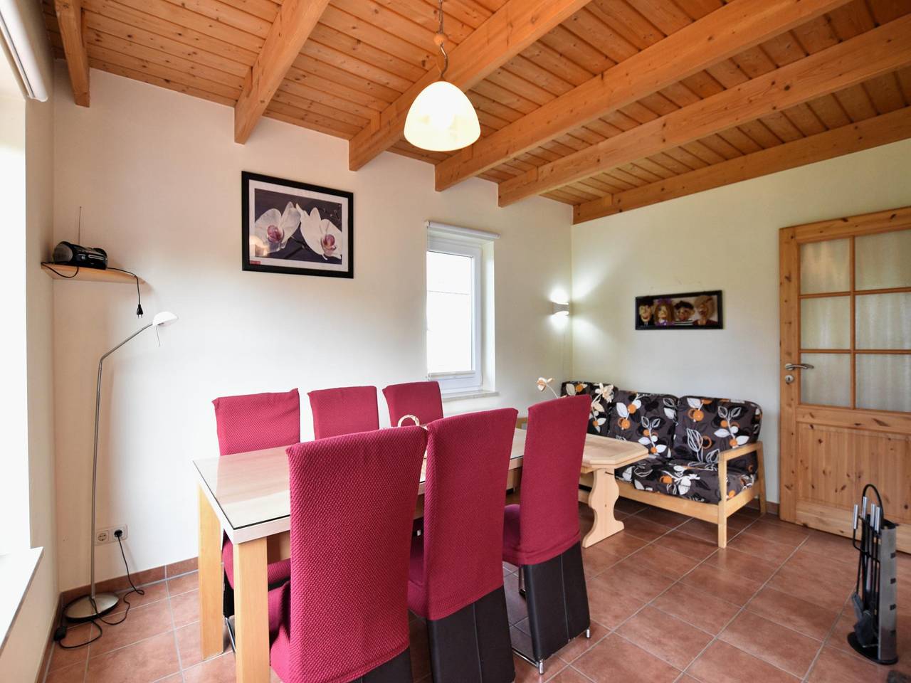Gemütliches Ferienhaus mit Terrasse und Kamin in Mechelsdorf, Bastorf
