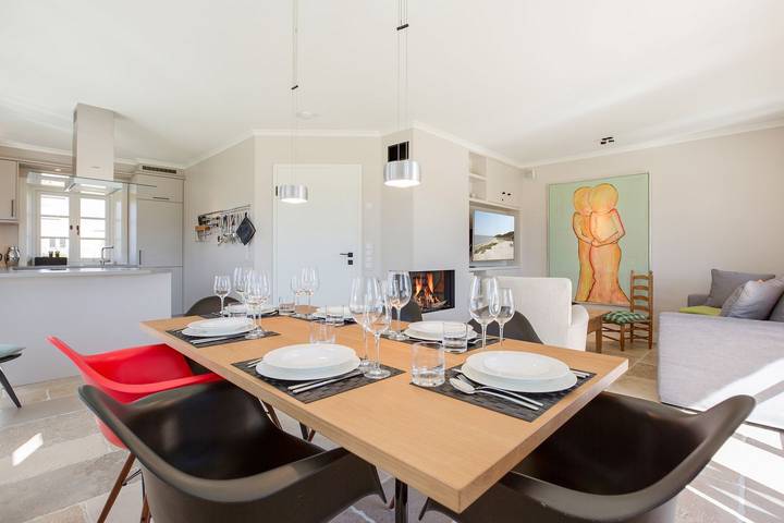 Luxushausteil unter Reet. Ca. 121 qm Nutzfläche für bis zu 6 Gäste im Eg/Ug/Og in Wenningstedt, Sylt