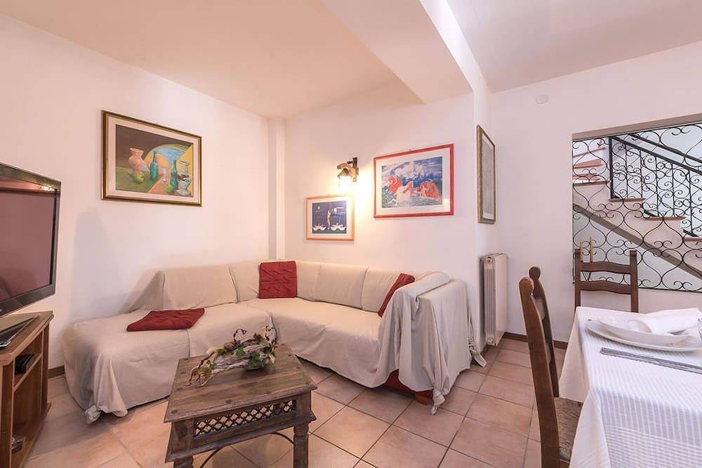 Ripari Di Giobbe 6+2, Emma Villas in Ortona (Municipality), Chieti Province